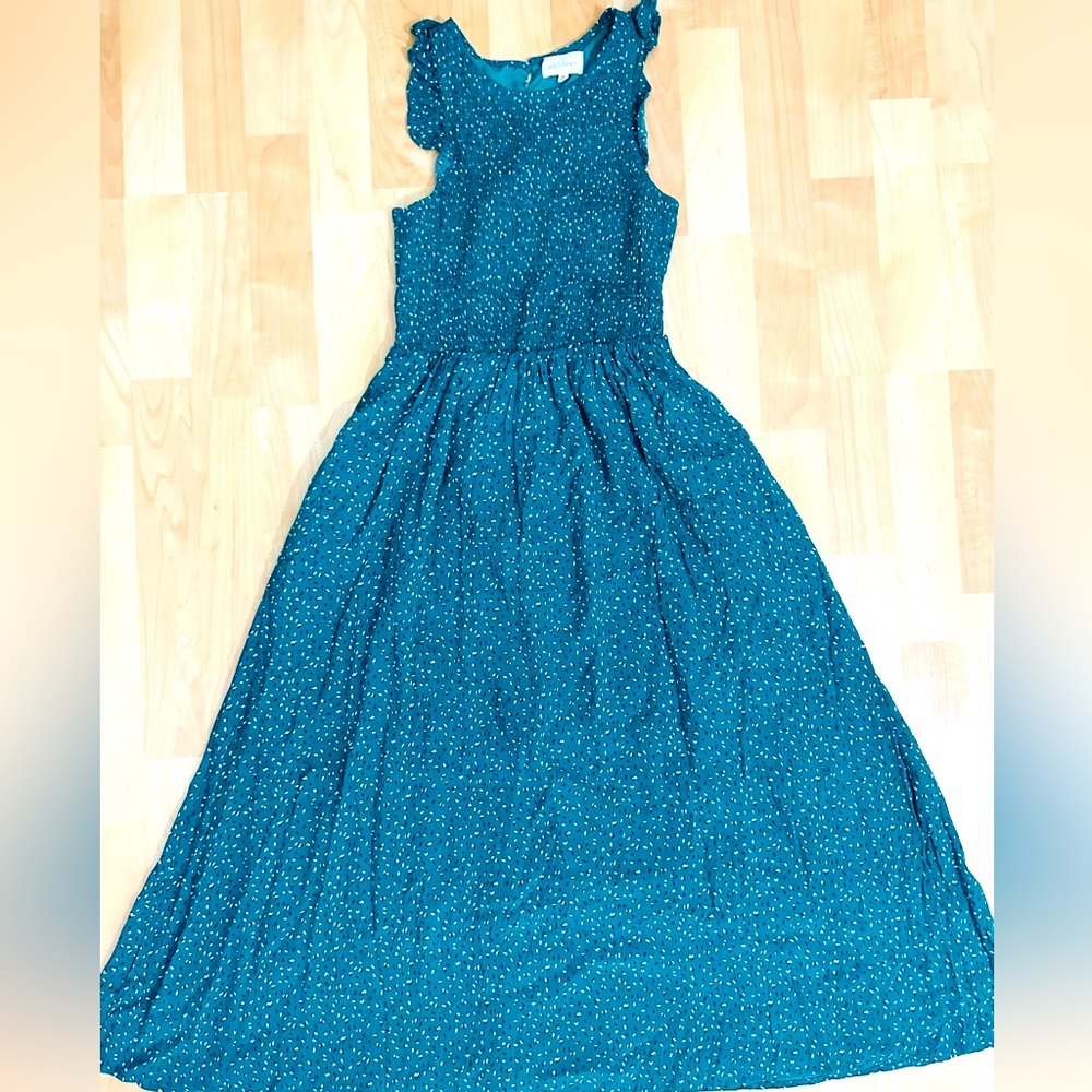 Melloday Green Smocked Maxi Dress. EUC. XS.